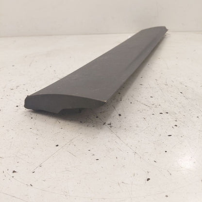 Kia Sorento Door Molding Trim Strip Right Passenger Side Front  2018 2