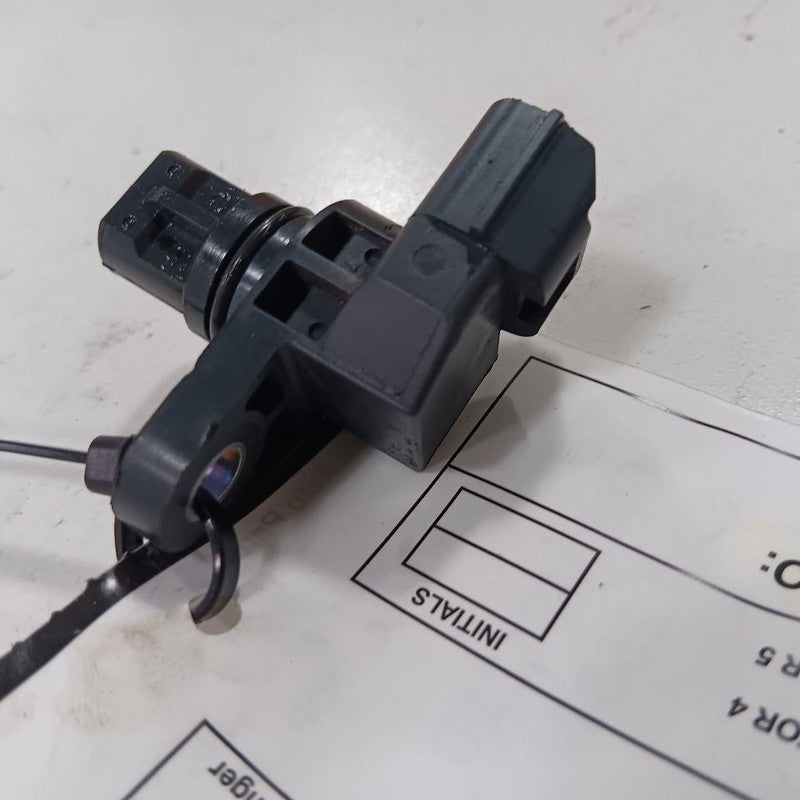 Mitsubishi Outlander Camshaft Cam Shaft Position Sensor  2020 2021 202