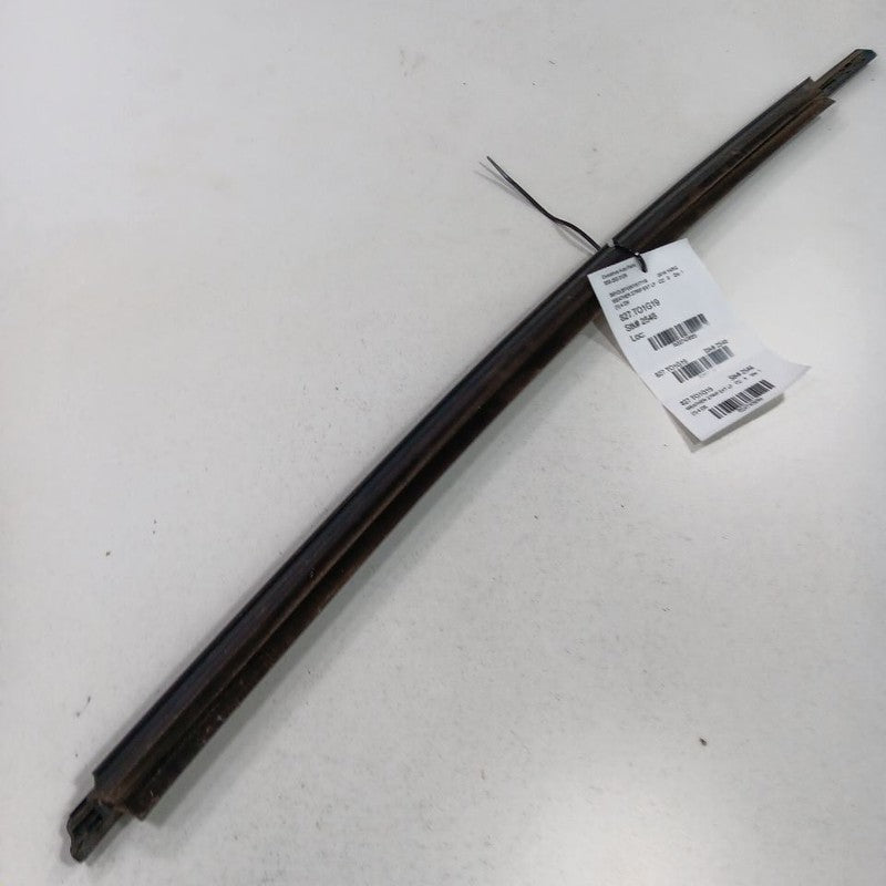 Toyota Yaris Door Glass Window Weather Strip Trim Front Left Driver  2