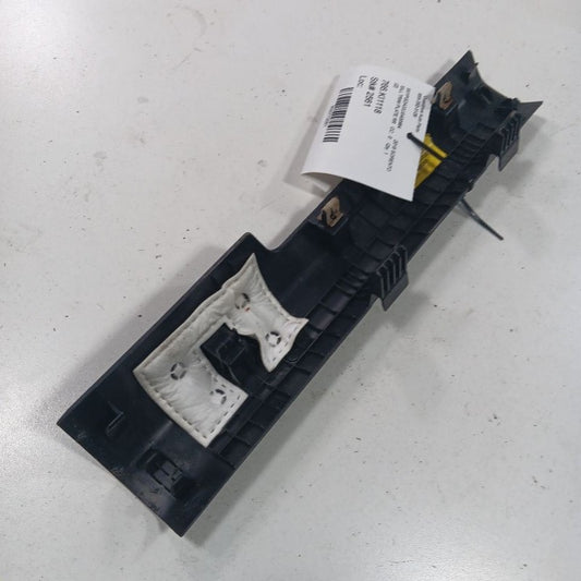 Kia Sorento Sill Trim Plate Door Jam Threshold Right Passenger Rear  2018 2017 