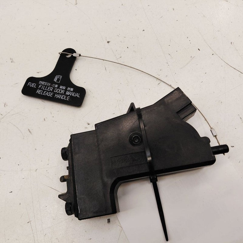 Hyundai Sonata Fuel Door Release Actuator 2017 2016 2015 OEM