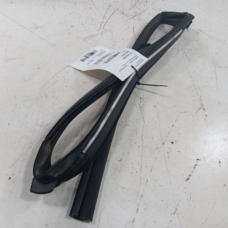 Outlander Sport Door Glass Window Seal Rubber Left Driver Rear Back  2