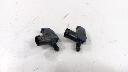 Volkswagen Golf Windshield Wiper Washer Fluid Hood Sprayer Nozzles 201