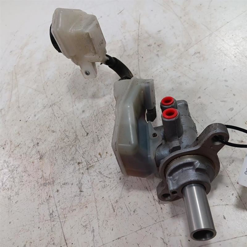 Brake Master Cylinder Fits 16 MAZDA CX-3