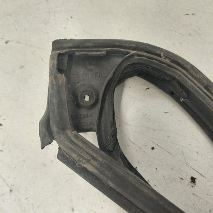 Honda CR-V On Door Seal Rubber Left Driver Rear Back  2019 2018 2017