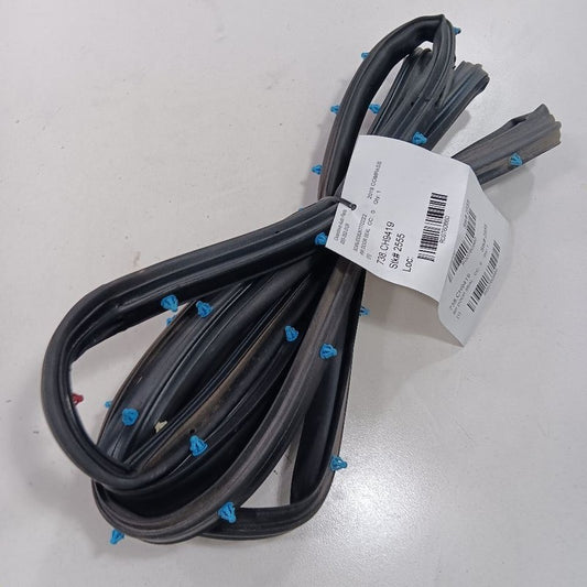 Jeep Compass On Door Seal Rubber Right Passenger Rear Back  2018 2019 2020 2021