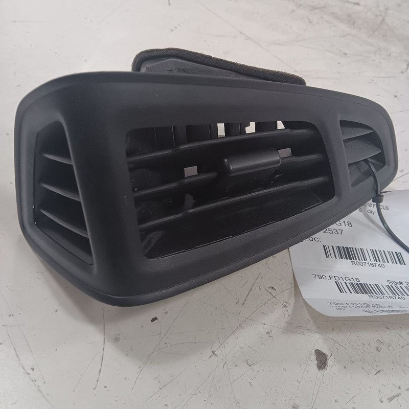 Ford Focus Dash Air Vent Right Passenger  2018 2017 2016 2015