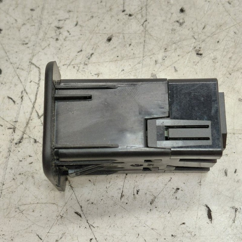 Jeep Cherokee USB Plug In Hub Port  2019 2020 2021