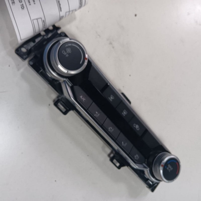 Temperature Control Without Heated Seats Fits 19-23 Nissan Altima OEM