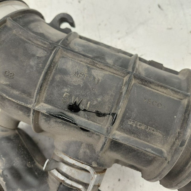 Honda Clarity Air Cleaner Tube Intake Hose  2018 2019 2020