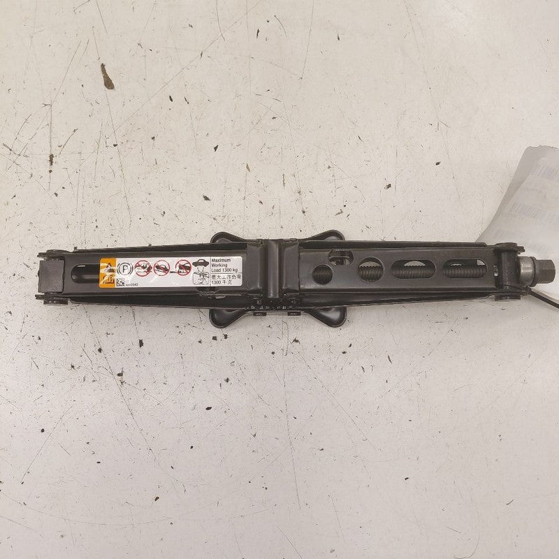 Chevy Equinox Spare Tire Changing Jack  2024 2023 2022