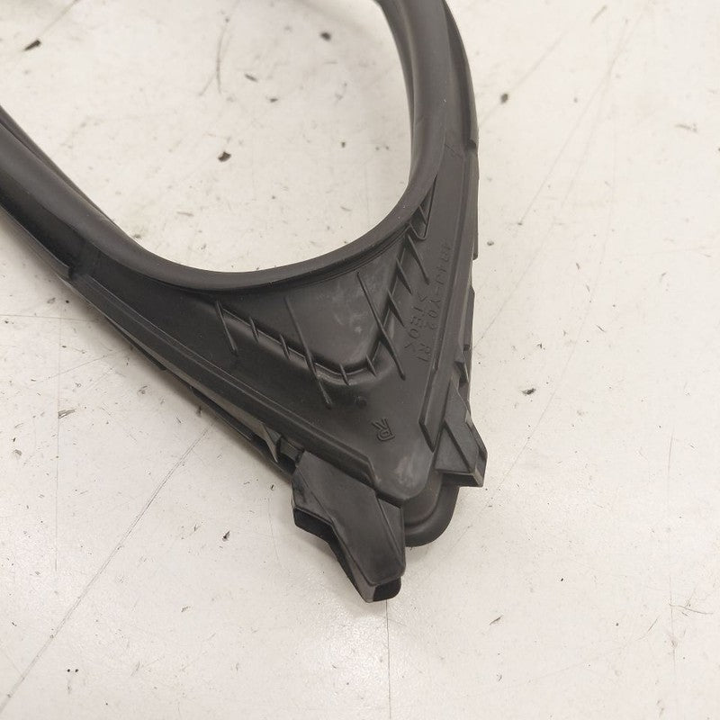 Mitsubishi Outlander   Door Glass Window Seal Rubber Right Passenger F