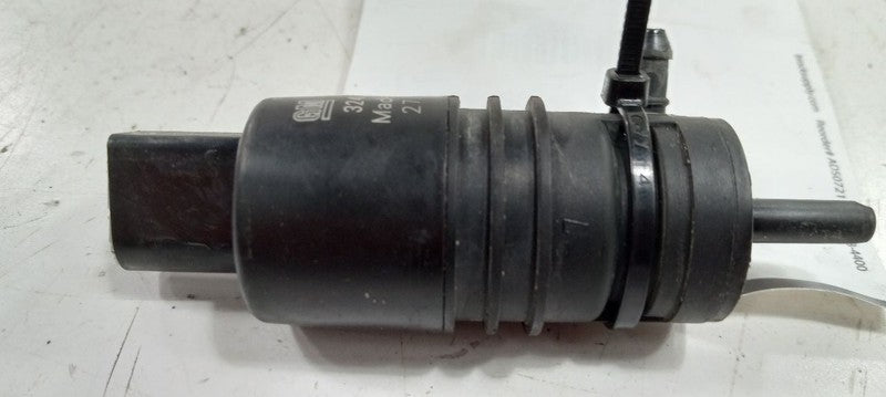 Buick LaCrosse Windshield Washer Wash Fluid Reservoir Motor Pump Electric 2013