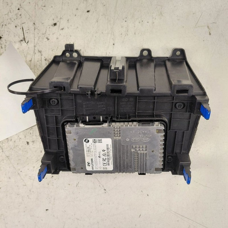 Hyundai Santa Fe Wireless Charger Module {95560S1000} 2019 2020