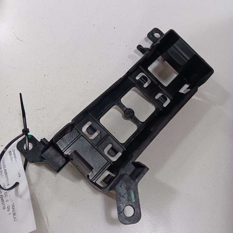 Chevy Trailblazer Climate Module Bracket {42483716} 2021 2022 2023 2024 2025