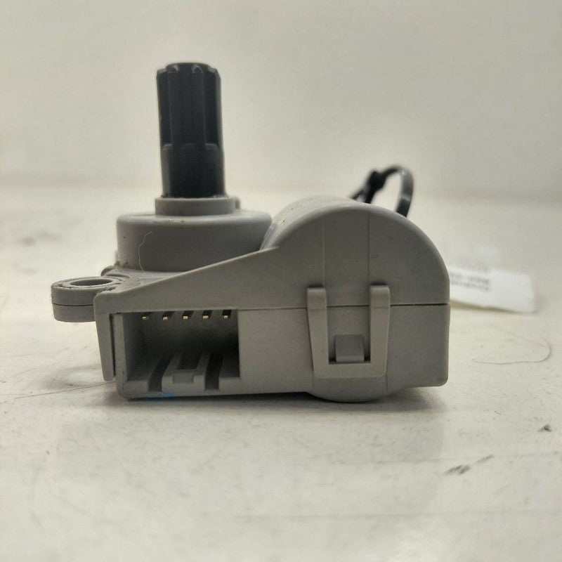 Hyundai Santa Fe Flap Door Motor Heater AC Door Actuator  2019 2020
