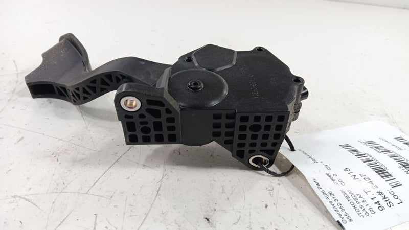 Toyota Prius Gas Accelerator Pedal    2012 2013 2014 2015 OEM