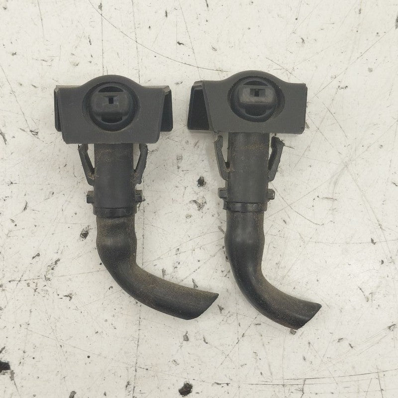 Nissan Versa Note Windshield Wiper Washer Fluid Hood Sprayer Nozzles  