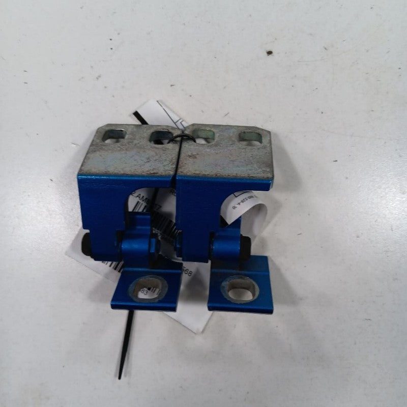 Jeep Cherokee Door Hinge Set Right Front Passenger  2015 2016 2017