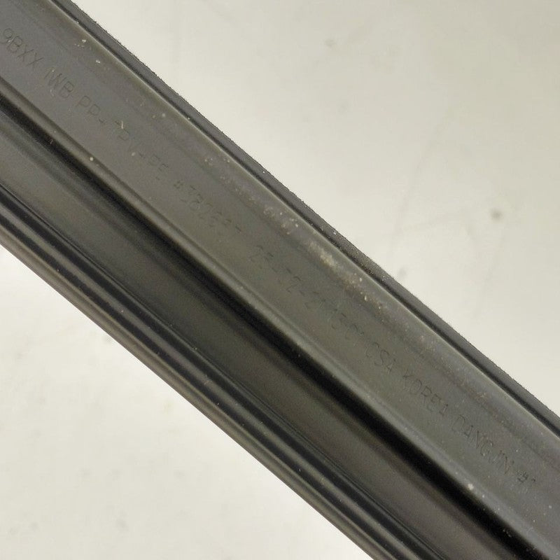 Buick Encore GX Right Front Weather Strip Interior  2020 2021 2022 202