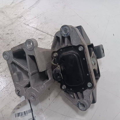 Hyundai Tucson Engine Motor Mount Left Driver  2019 2020 2021 OEM