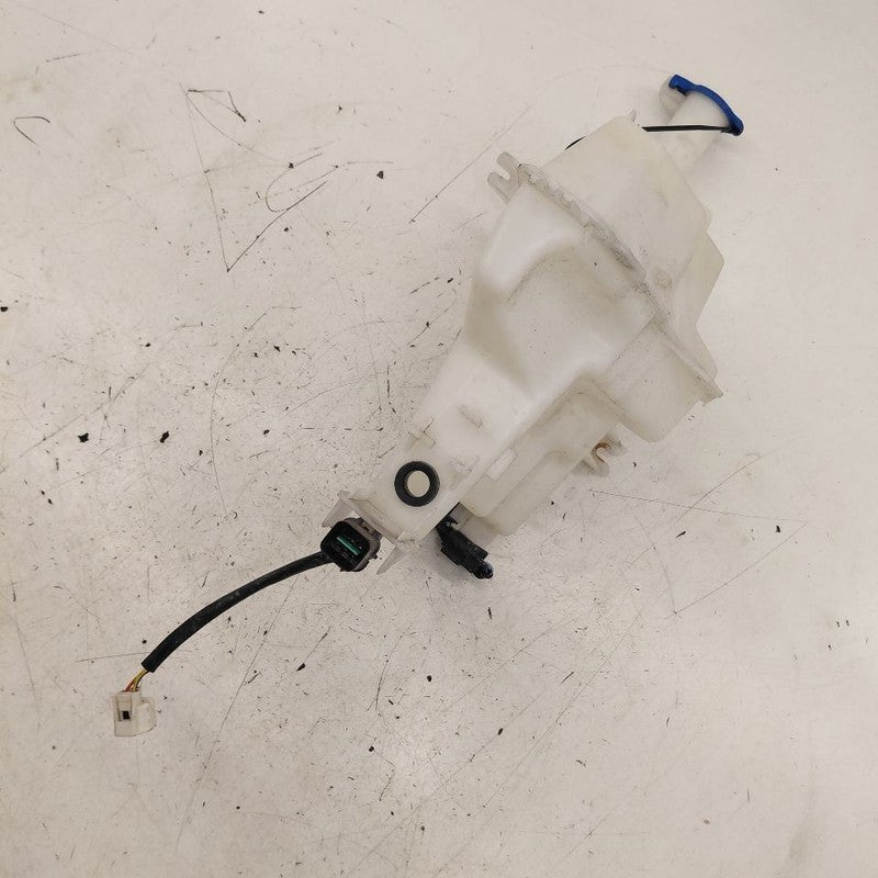 Windshield Washer Fluid Reservoir With Level Sensor 13-17 Hyundai Velo