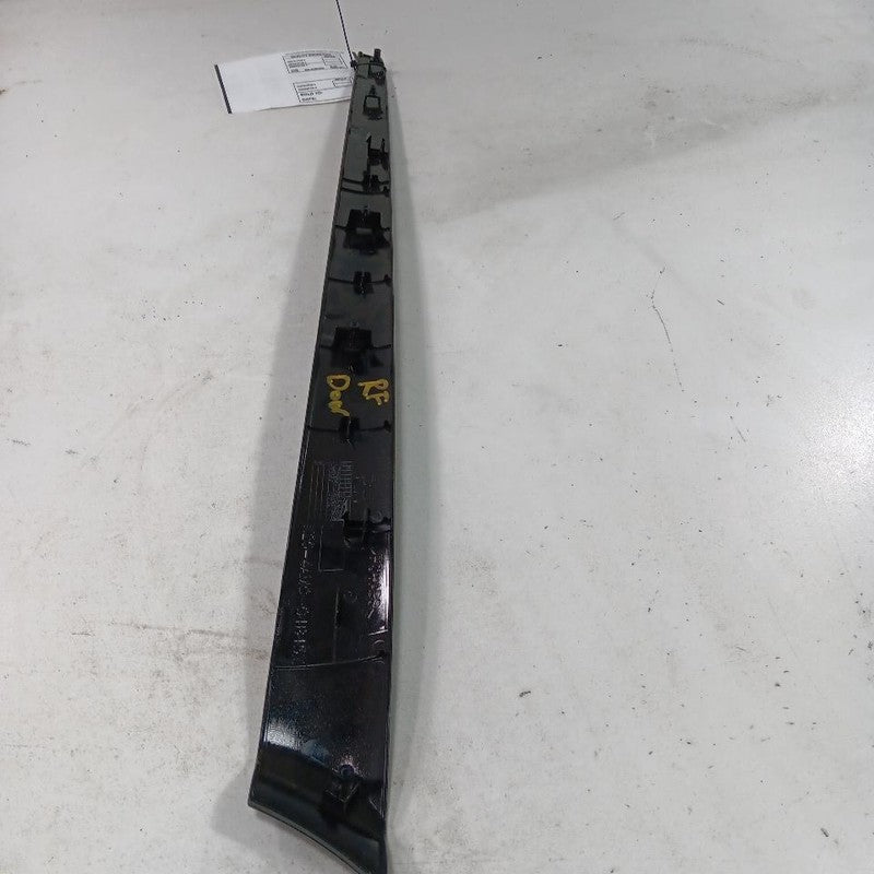 Mitsubishi Outlander Passenger Right Front Door Panel Trim {K204AMCG4B