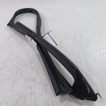 Mazda CX-3 Door Glass Window Seal Rubber Left Driver Front  2016 2017 