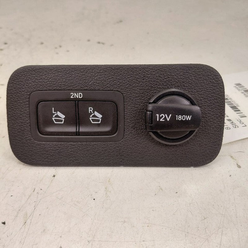 Hyundai Santa Fe 12V Power Port with Seat Switch 2019 2020