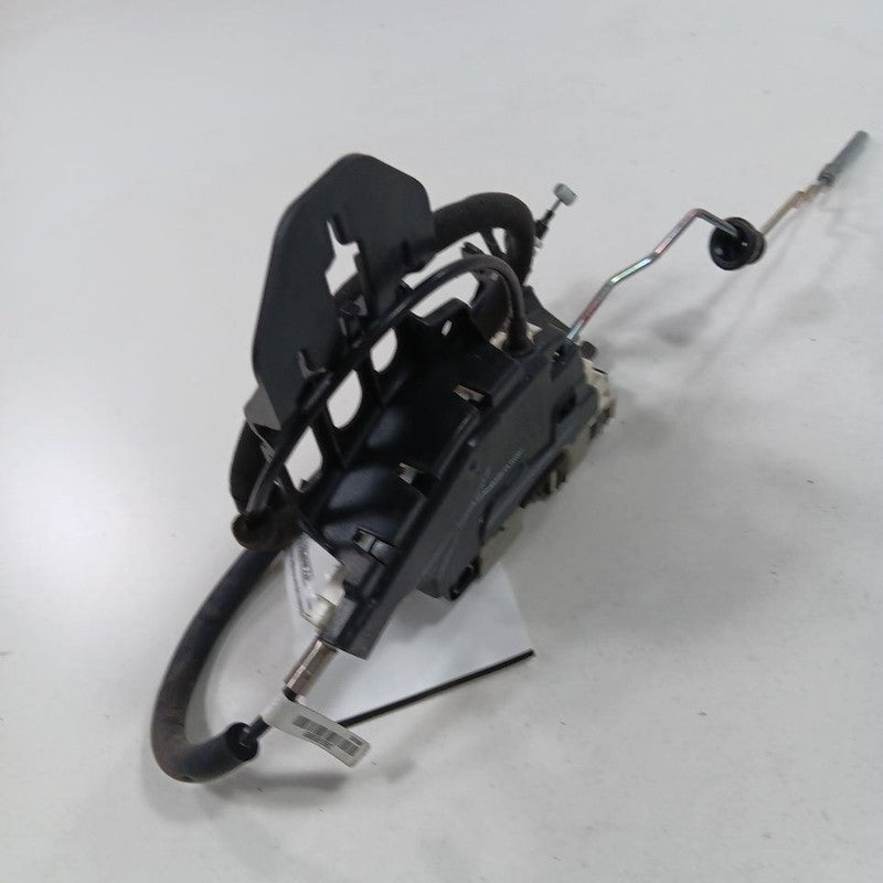 Chrysler 300 Door Latch Lock Right Passenger Front  2015 2016 2017 201