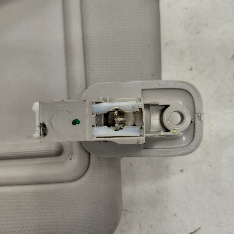 Passenger Right Sun Visor Shade With Illumination Fits 14-18 Mazda 3