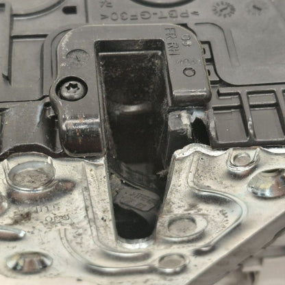 Hyundai Kona Door Latch Lock Right Passenger Front  2021 2020 2019