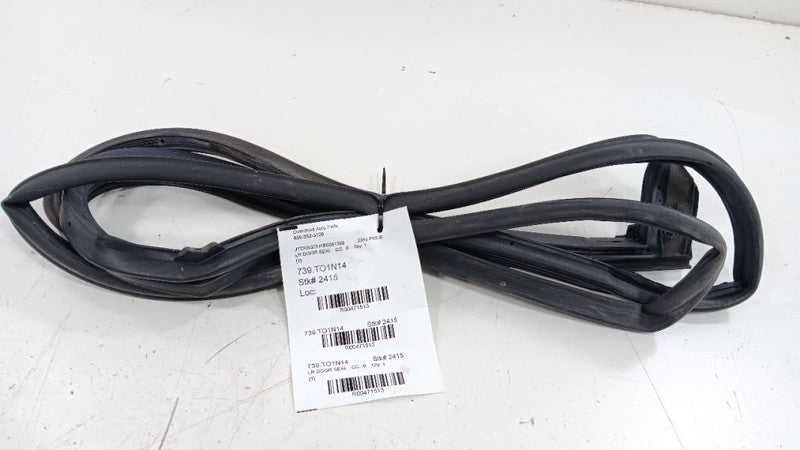 2014 Toyota Prius On Door Seal Rubber Left Driver Rear Back