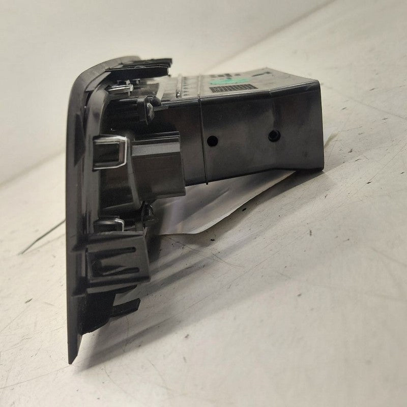 Volvo S60 Dash Air Vent Center Middle  2018 2017 2016