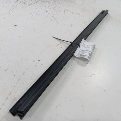 Jeep Compass Left Front Weather Strip Interior  2021 2020 2019 2018 20