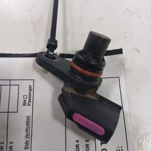 Kia Sorento Camshaft Cam Shaft Position Sensor  2.4 2018 2017 2016 OEM