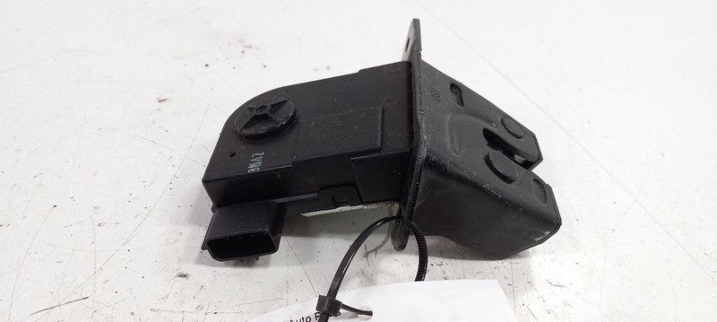 Hyundai Veloster Trunk Latch 2012 2013 2014 OEM