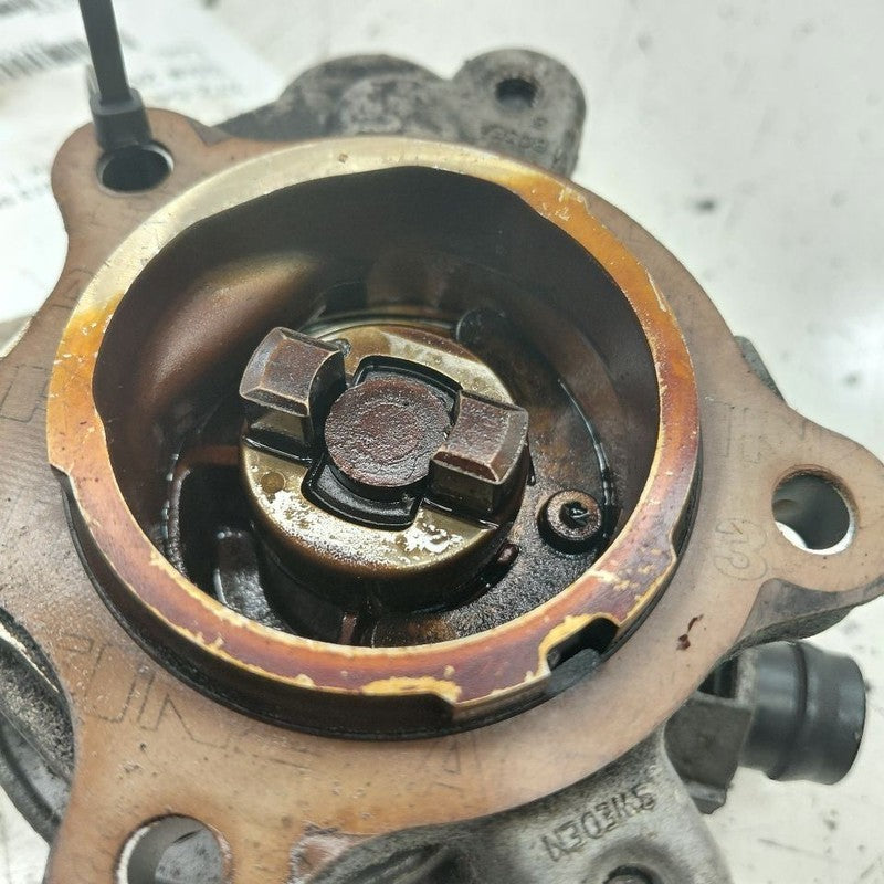 Vacuum Pump 2.5L Fits 14-16 Volvo S60