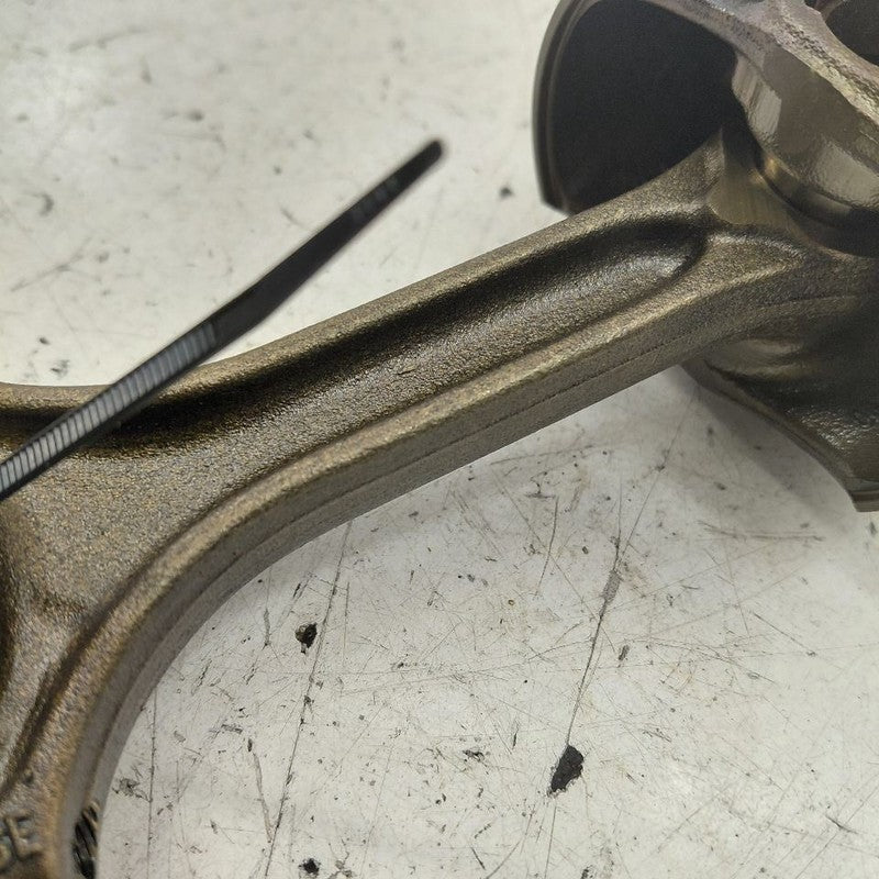 Volvo S60 Single Piston With Connecting Rod   2.0 2018 2017 2016