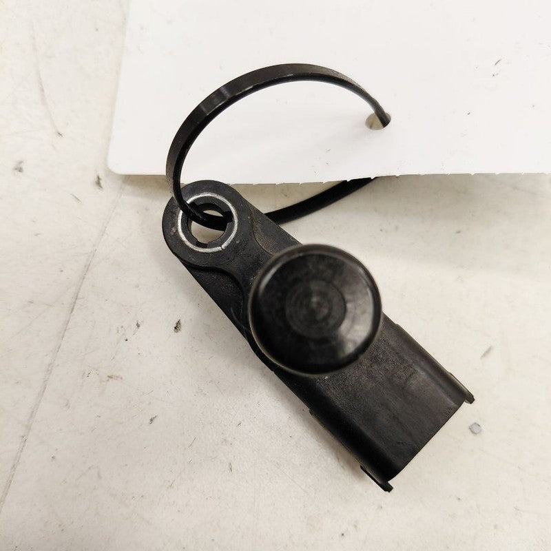Cadillac XTS Camshaft Cam Shaft Position Sensor      3.6 2016 2017 201