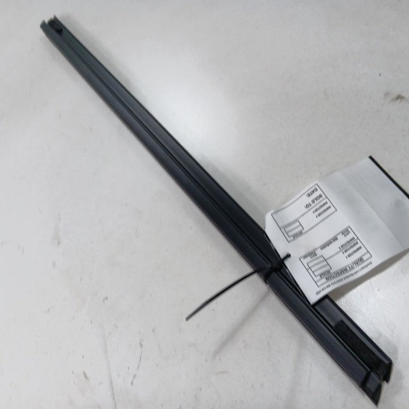 Jeep Compass Left Front Weather Strip Interior  2018 2019 2020 2021 OE