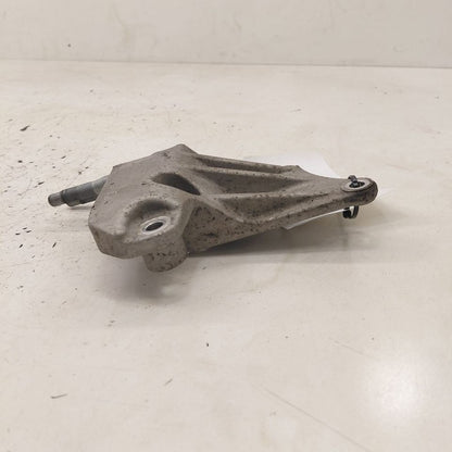 Hyundai Santa Fe Engine Motor Mount Bracket Right Passenger  2019 2020