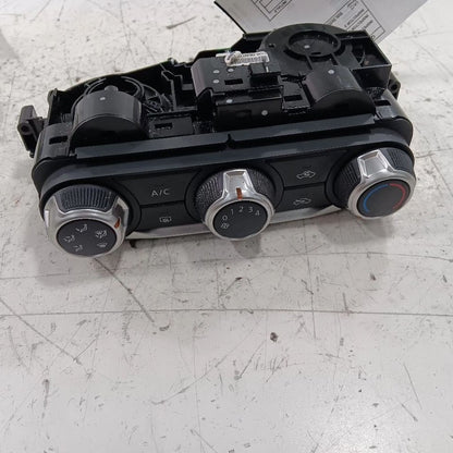 Temperature Control Heat Heater AC Switch Fits 18-23 Nissan Kicks
