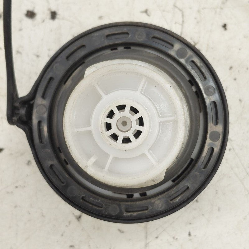 Kia Sorento Gas Tank Fuel Cap  2018 2017 2016