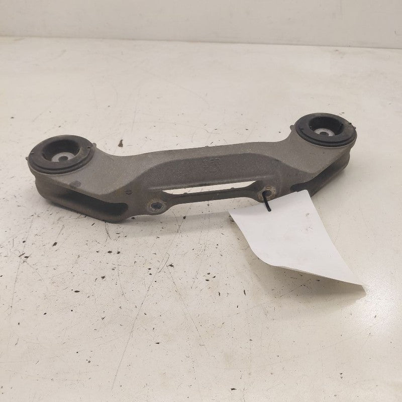 Honda CR-V Rear Carrier Mount Bracket  2019 2018 2017