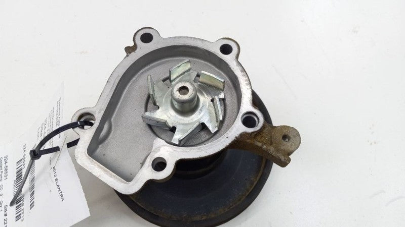 2510023022 Coolant Pump 2.0L Station Wgn Fits 01-12 ELANTRA