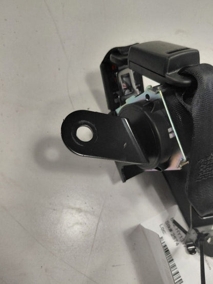 Hyundai Tucson Seat Belt Strap Retractor Center Middle Rear Back  2016 2017 2018