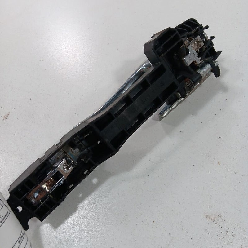 Left Rear Door Handle Exterior  Fits 13-20 Nissan Pathfinder