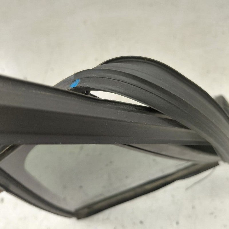 Passenger Right Rear Door Vent Glass Window Fits 24-25 Chevy Trax