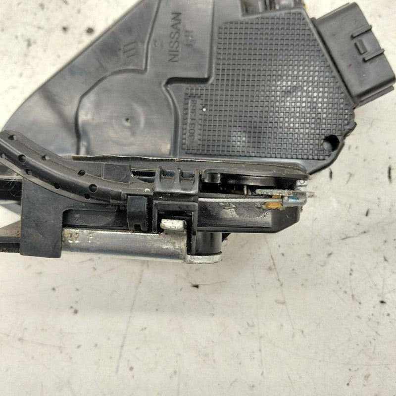 Nissan Versa Note Door Latch Lock Right Passenger Front  2019 2018 201